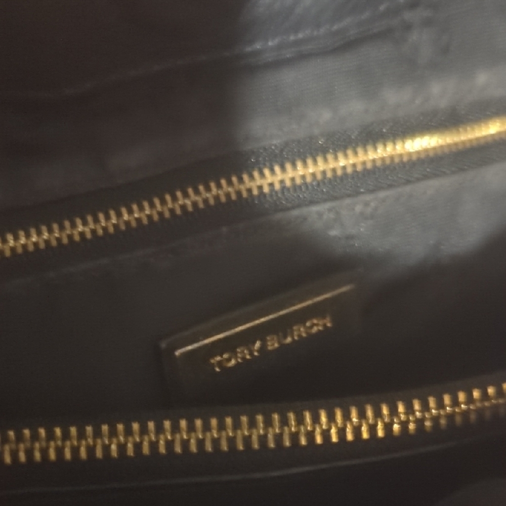 Tory Burch Black and Gold Shoulder Bag - Picture 4 of 4